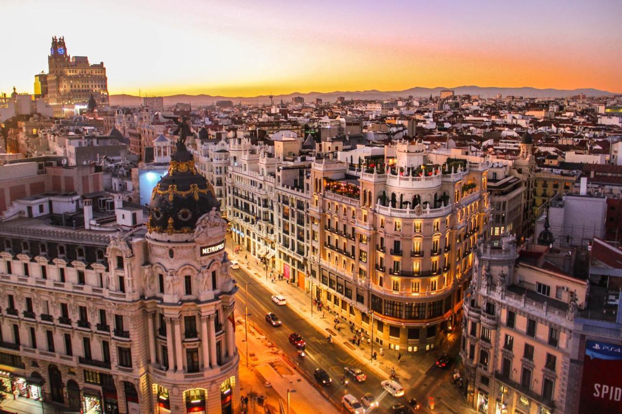 Hotel Ch Rayuela à Madrid Extérieur photo