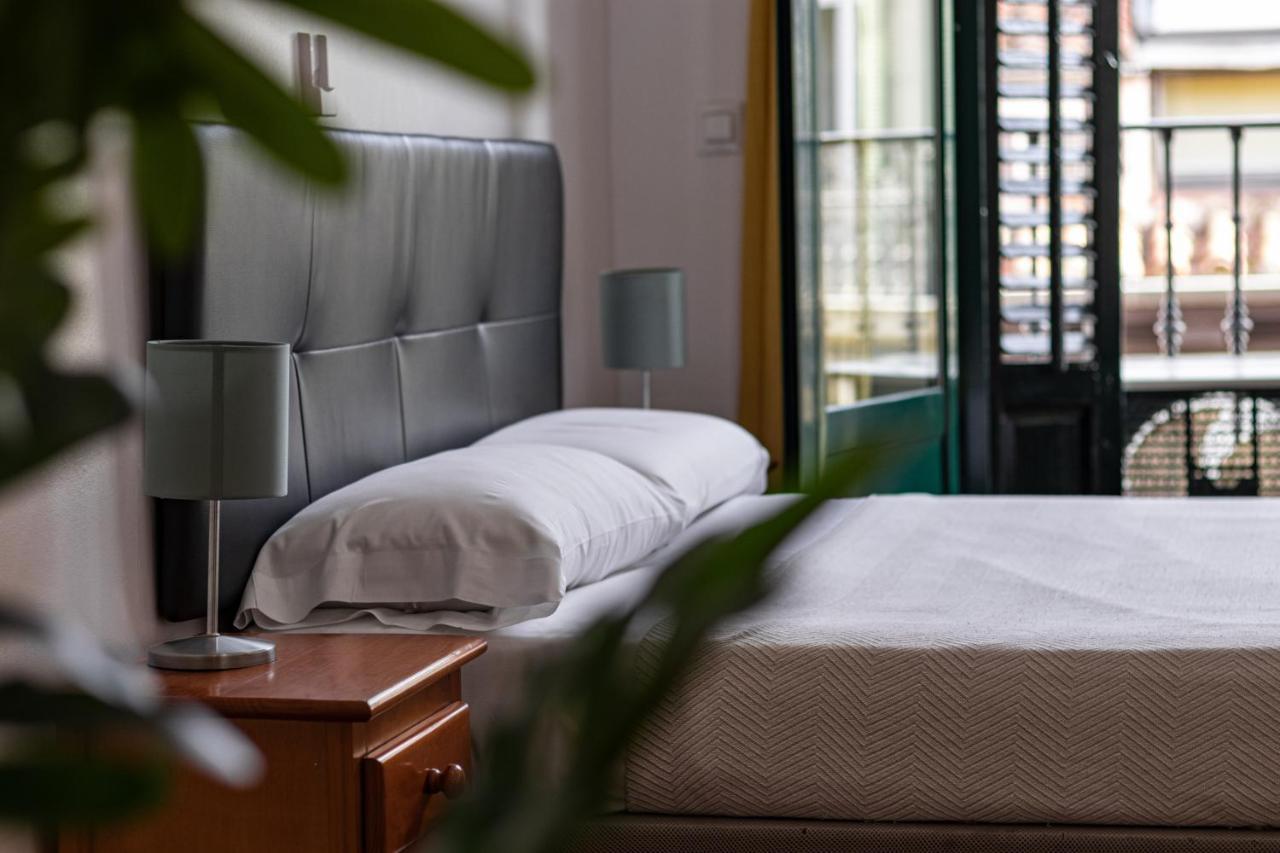 Hotel Ch Rayuela à Madrid Extérieur photo