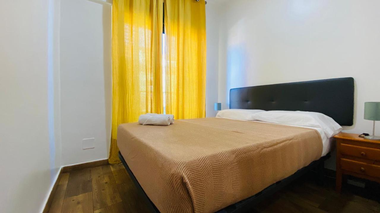 Hotel Ch Rayuela à Madrid Extérieur photo