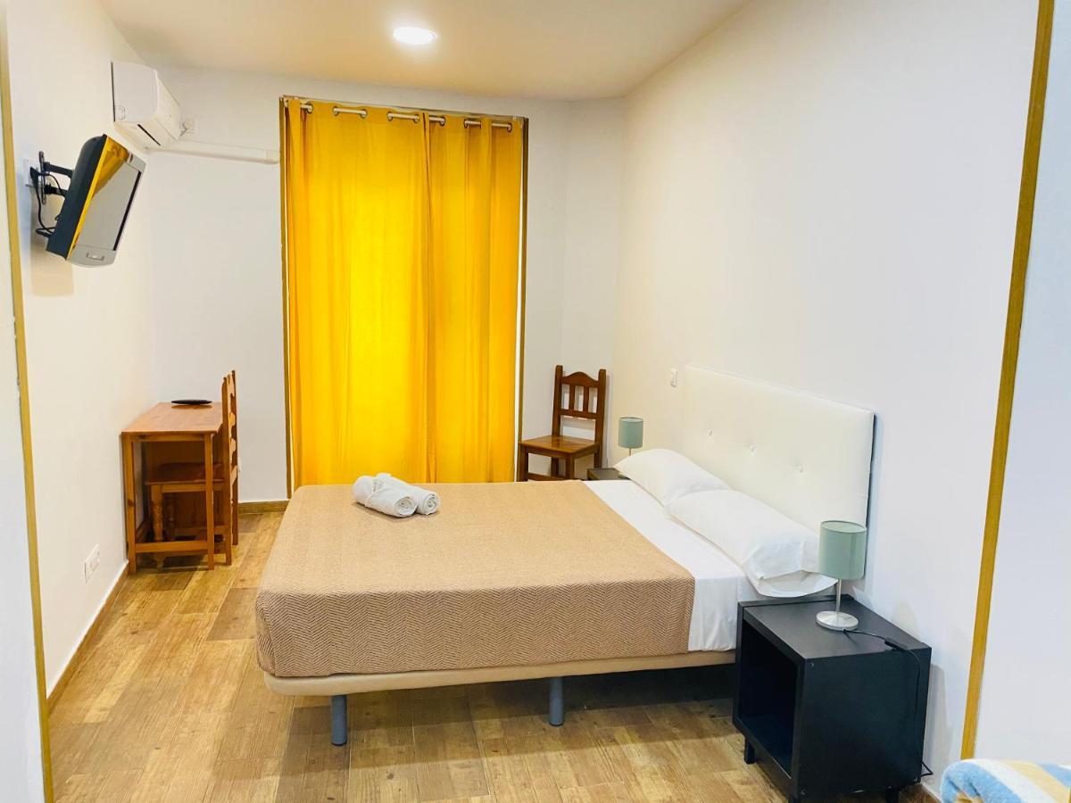 Hotel Ch Rayuela à Madrid Extérieur photo