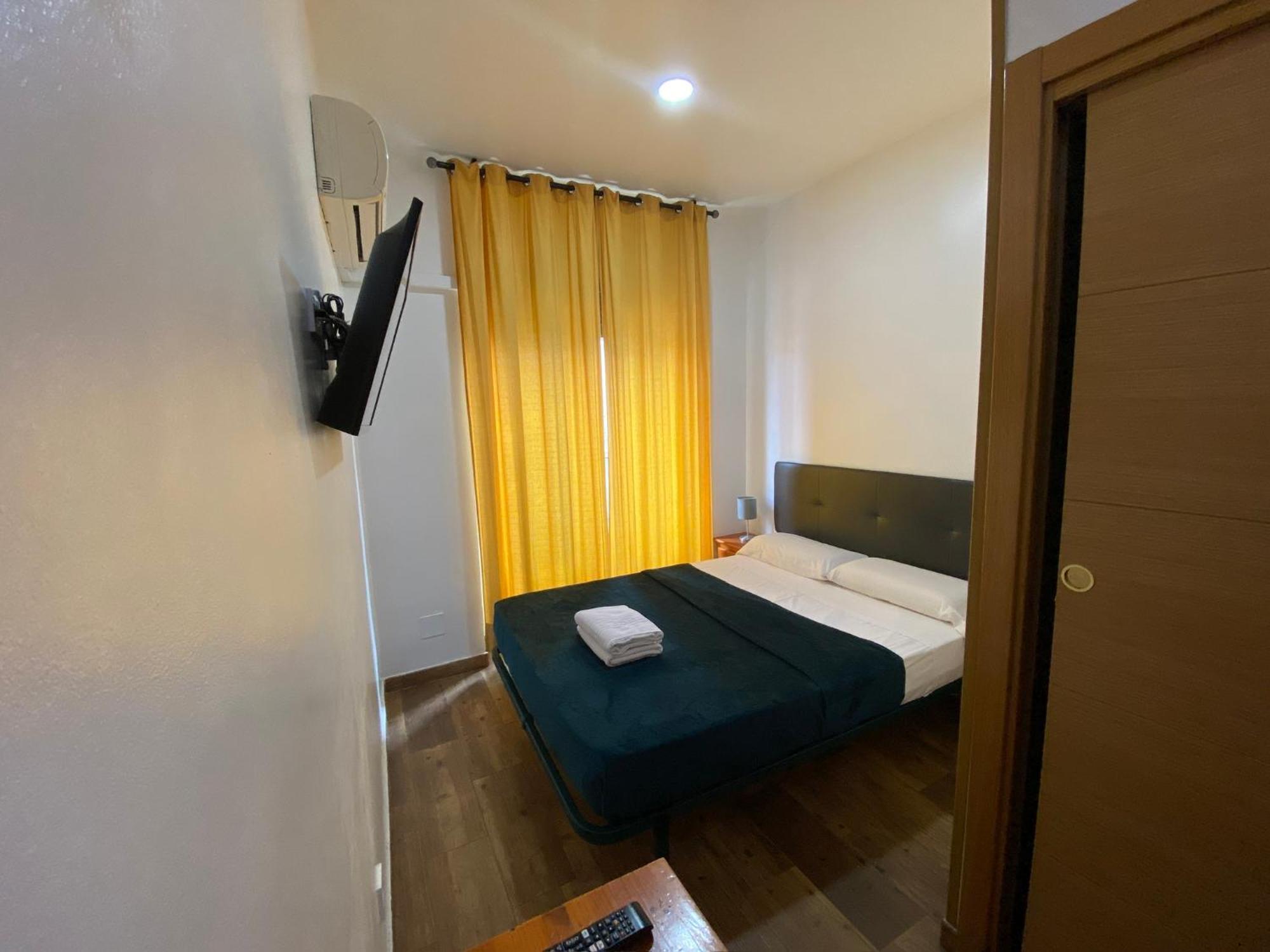 Hotel Ch Rayuela à Madrid Extérieur photo