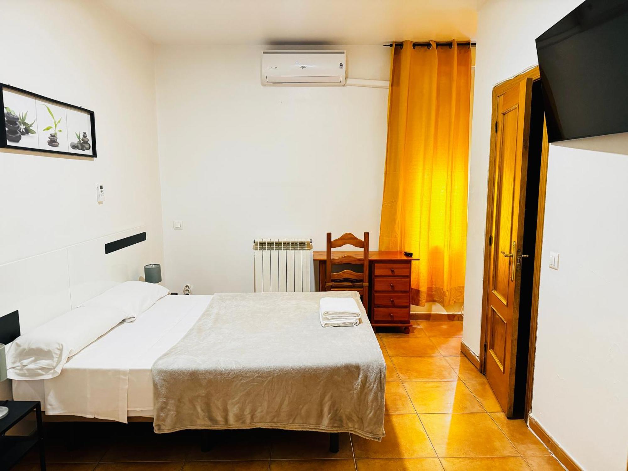 Hotel Ch Rayuela à Madrid Extérieur photo